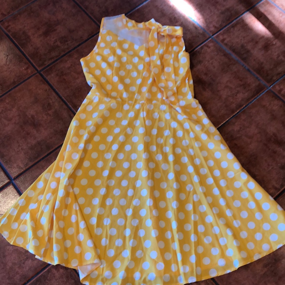 👗 Bust 21 Waist 19 from waist to skirt 26 inches